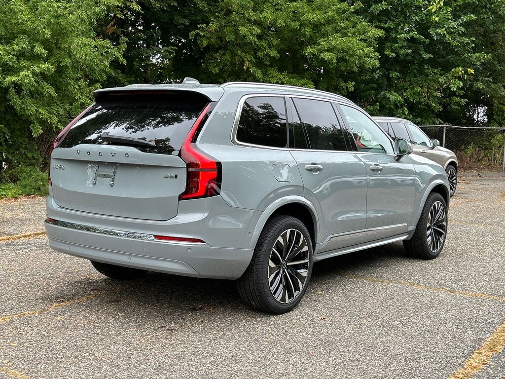New 2026 Volvo XC90 B6 Plus 7-Seater SUV