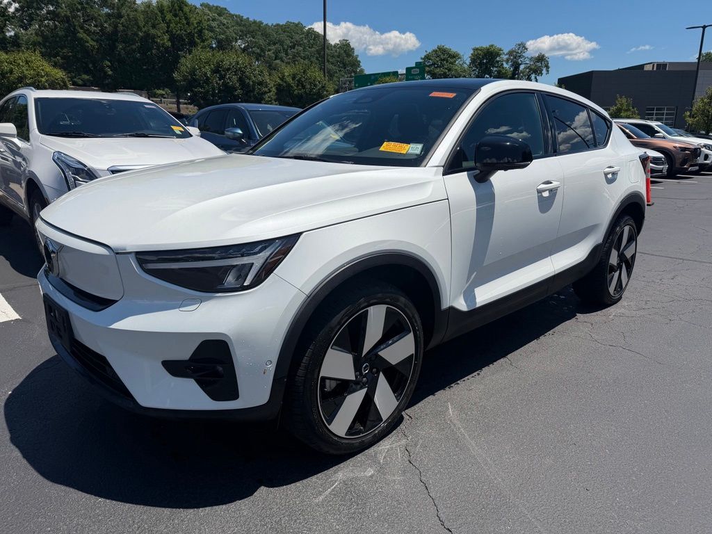 2023 Volvo C40 P8 Recharge Ultimate AWD's photo