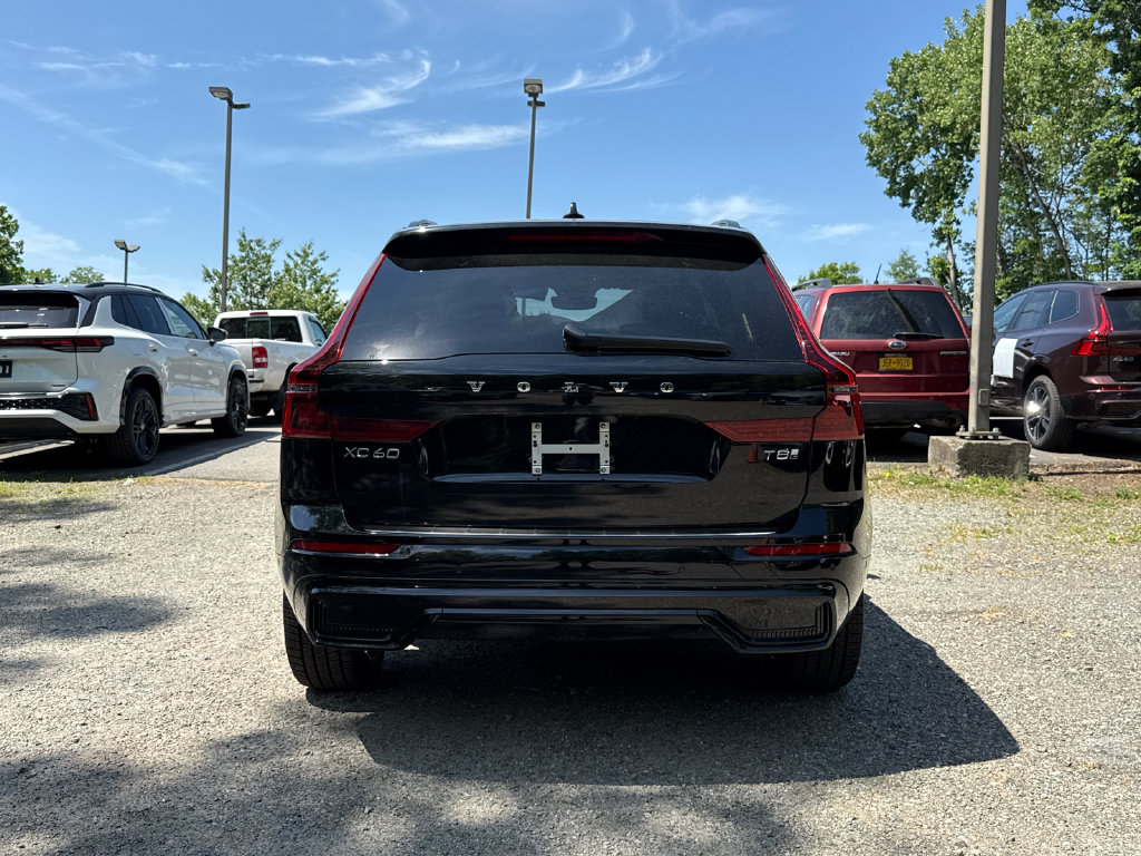 New 2026 Volvo XC60 plug-in hybrid T8 Ultra SUV