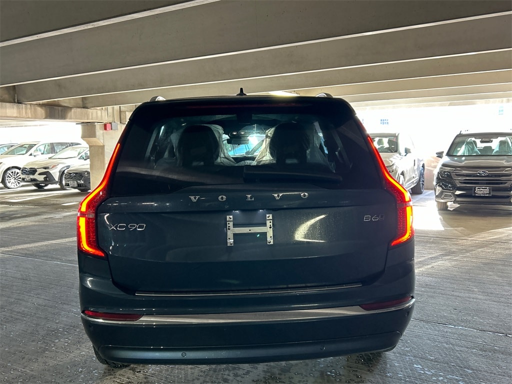 New 2026 Volvo XC90 plug-in hybrid T8 Ultra 7-Seater SUV