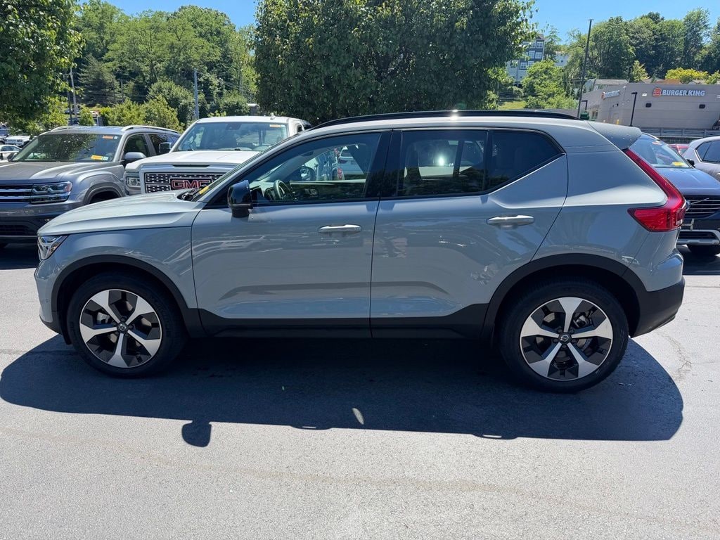 Used 2026 Volvo XC40 B5 Plus SUV