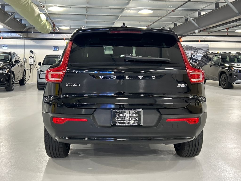 Used 2023 Volvo XC40 B5 AWD Plus Dark SUV