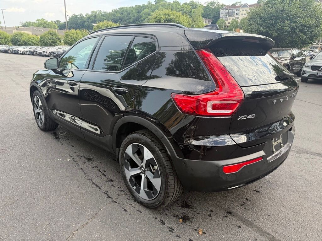 Used 2026 Volvo XC40 B5 Plus SUV
