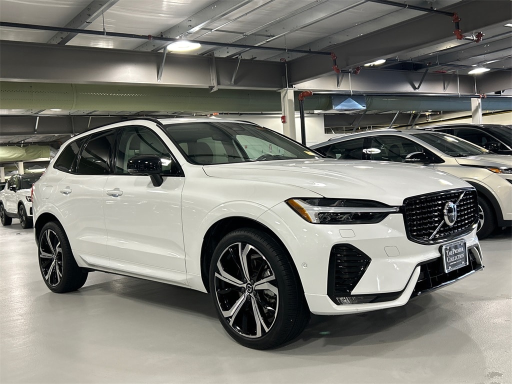 2023 Volvo XC60 Ultimate's photo