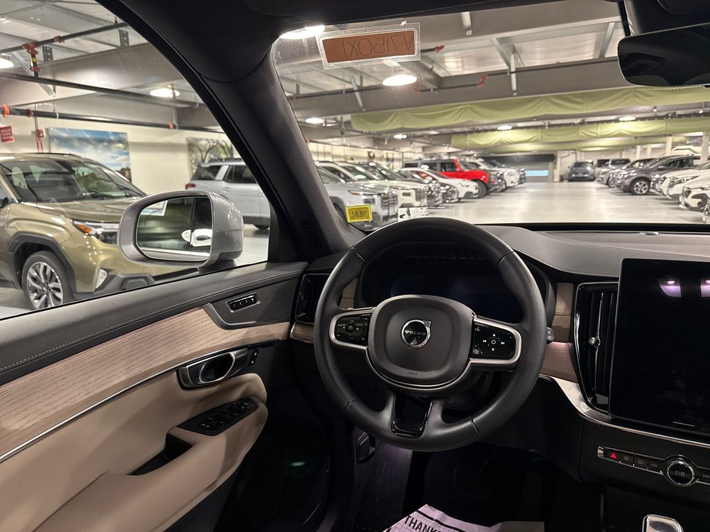 2026 Volvo XC90 Core - Photo 22