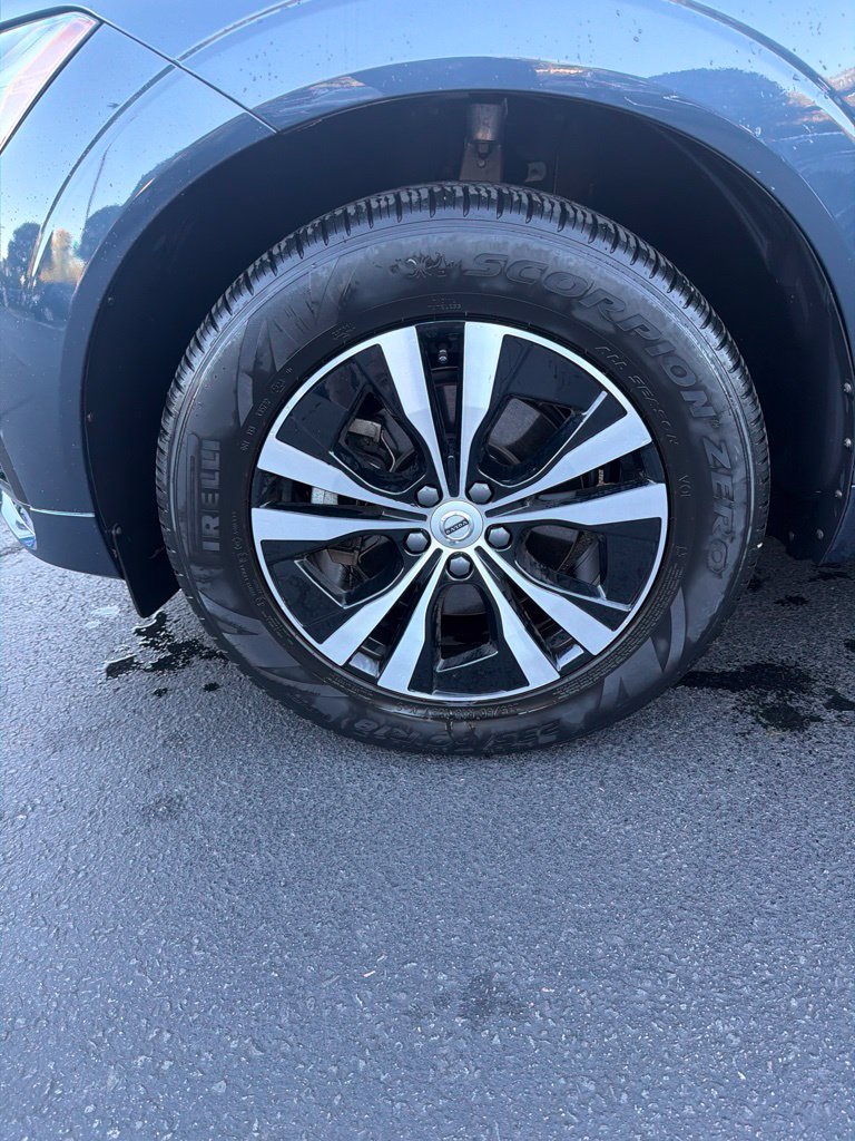 Used 2024 Volvo XC60 B5 Core Dark SUV