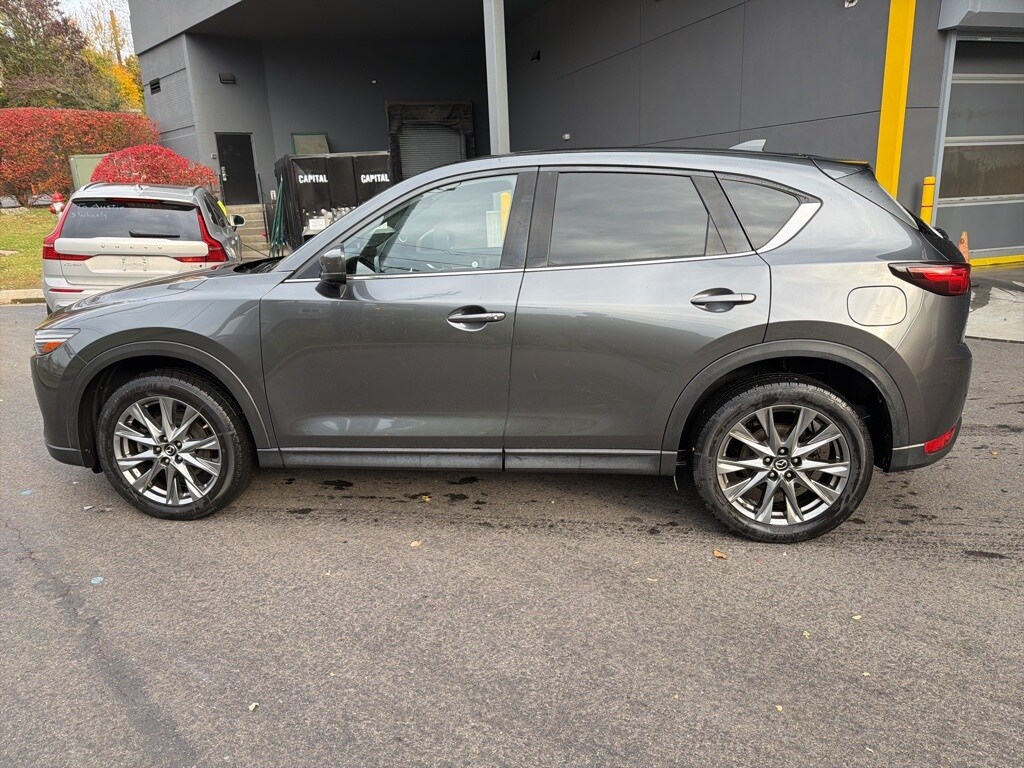 2019 Mazda CX-5 Signature photo 3