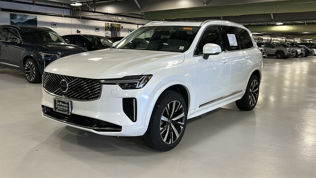 New 2026 Volvo XC90 B5 Core SUV