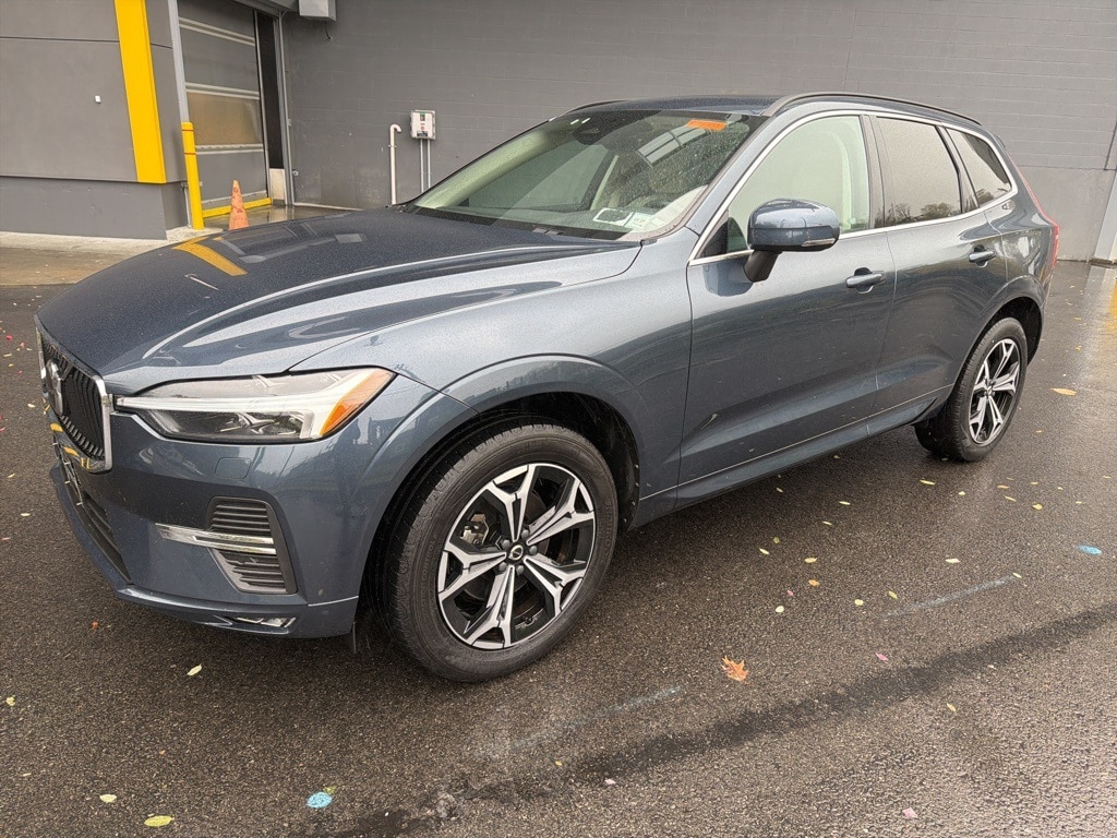Certified 2022 Volvo XC60 B5 AWD Momentum SUV