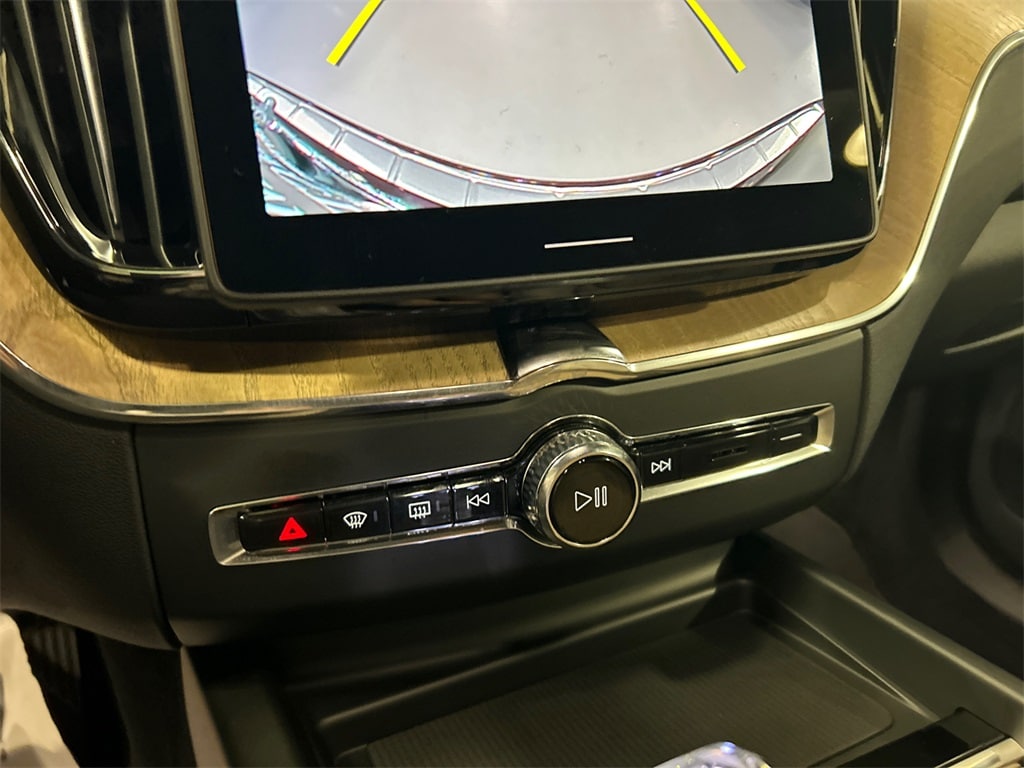 2026 Volvo XC60 Core - Photo 18