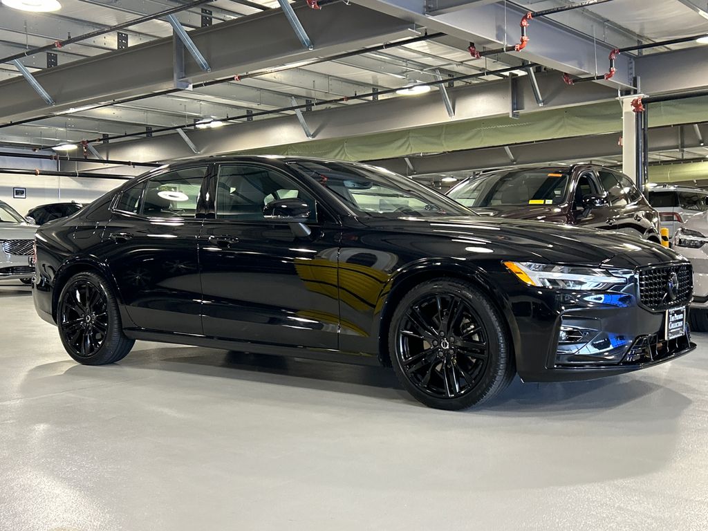 2023 Volvo S60 B5 Plus Black Edition AWD's photo