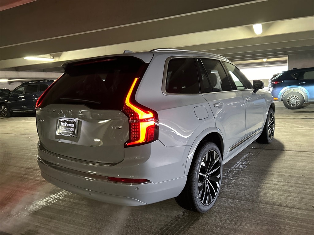 New 2026 Volvo XC90 plug-in hybrid T8 Plus 7-Seater SUV