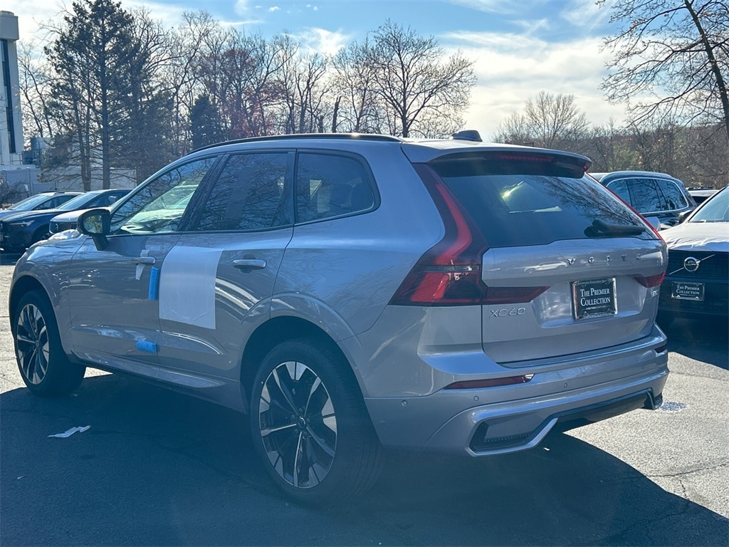 New 2026 Volvo XC60 B5 Plus SUV