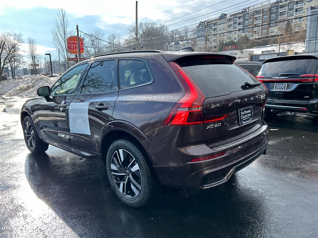 New 2026 Volvo XC60 B5 Plus SUV