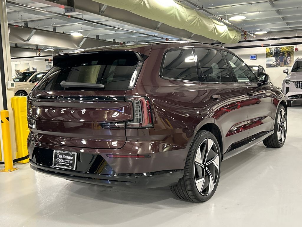 Certified 2025 Volvo EX90 Twin Motor Performance Ultra 6-Seater SUV