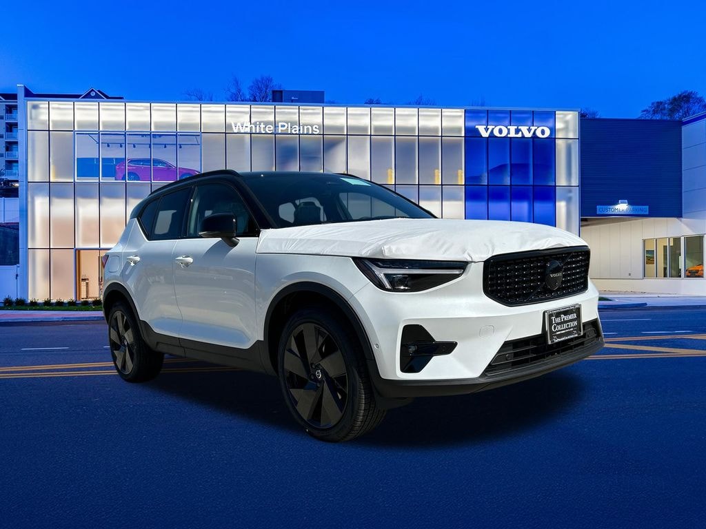New 2026 Volvo XC40 B5 Ultra Black Edition SUV