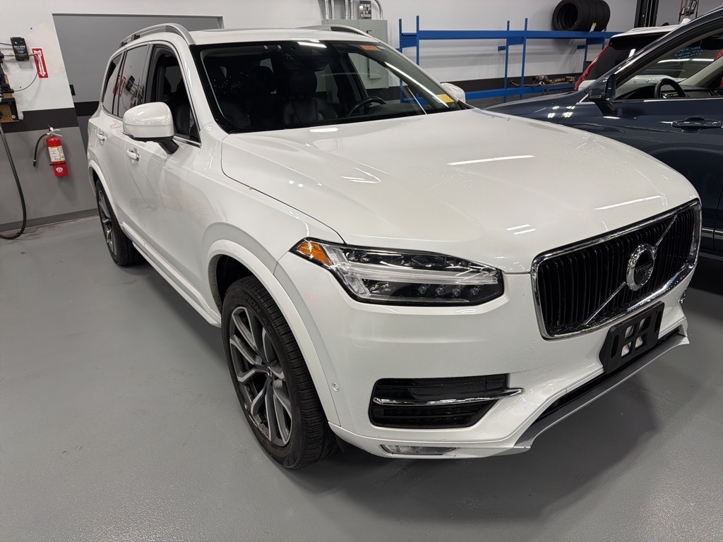 Used 2018 Volvo XC90 T5 AWD Momentum SUV