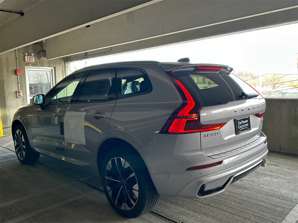 New 2026 Volvo XC60 B5 Plus SUV
