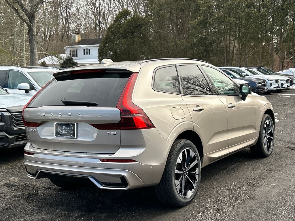 New 2026 Volvo XC60 plug-in hybrid T8 Plus SUV