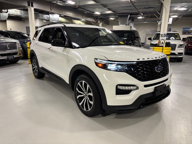 2023 Ford Explorer ST-Line SUV