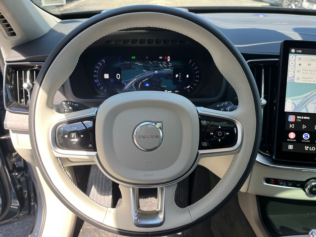 2026 Volvo XC90 Ultra - Photo 11