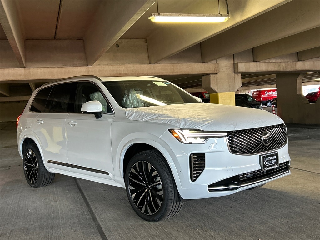 2026 Volvo XC90 Plus's photo