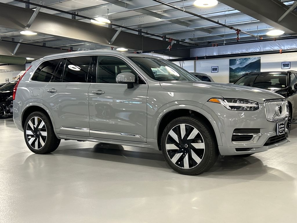 Certified 2024 Volvo XC90 plug-in hybrid T8 Plus Bright 7-Seater SUV