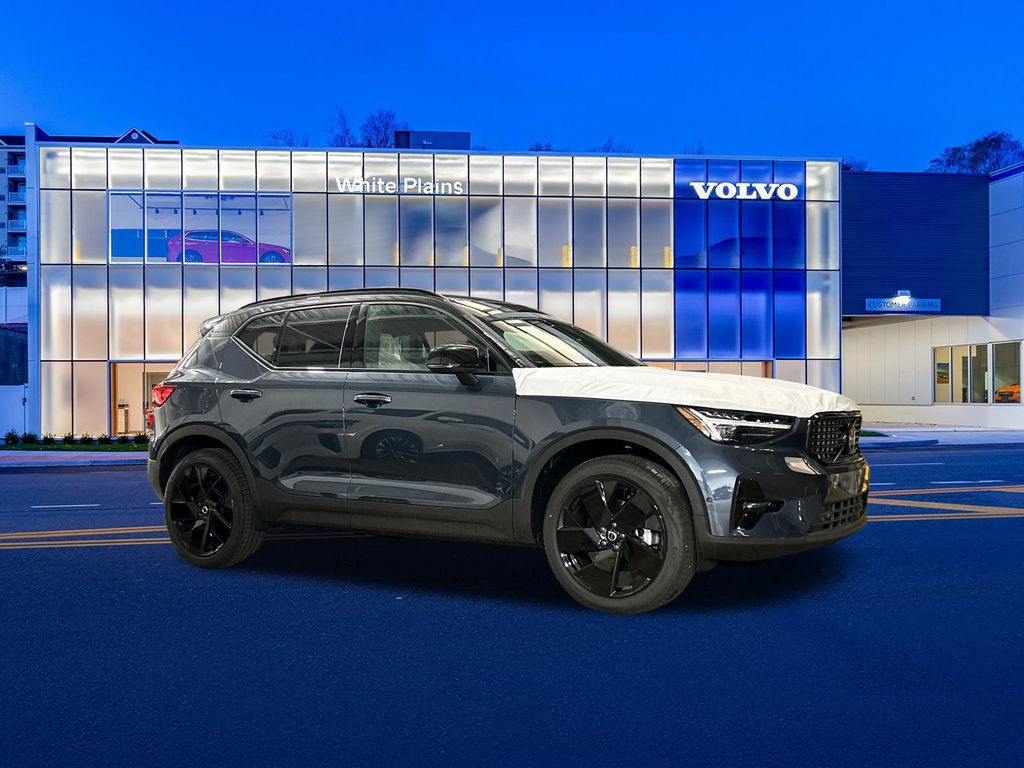 2026 Volvo XC40 B5 Ultra Ultra Black Edition AWD's photo