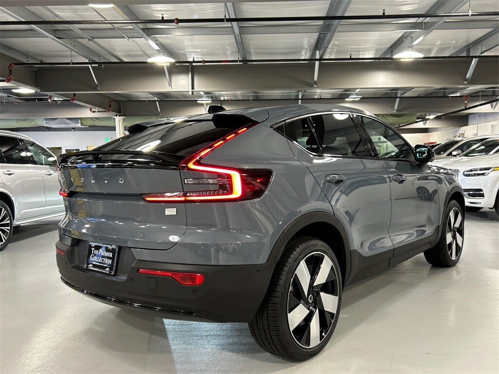 2023 Volvo C40 Recharge Ultimate photo 2