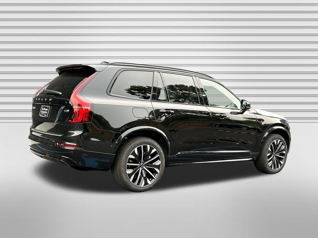 New 2026 Volvo XC90 plug-in hybrid T8 Ultra Dark Theme 6-Seater SUV