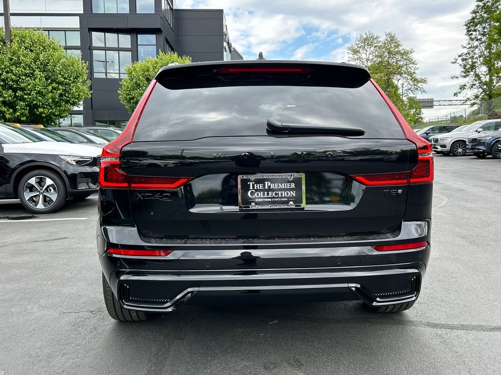 New 2026 Volvo XC60 plug-in hybrid T8 Ultra Black Edition SUV