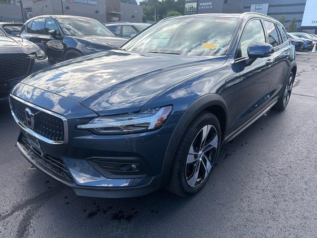 Used 2024 Volvo V60 Cross Country B5 Plus Wagon