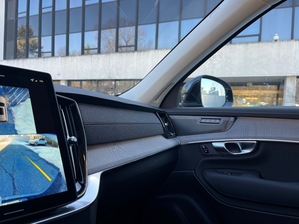 2026 Volvo XC90 Ultra - Photo 19