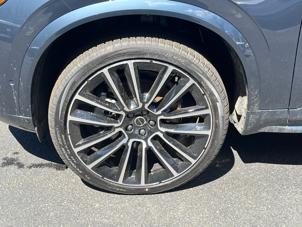 2026 Volvo XC90 Ultra - Photo 8
