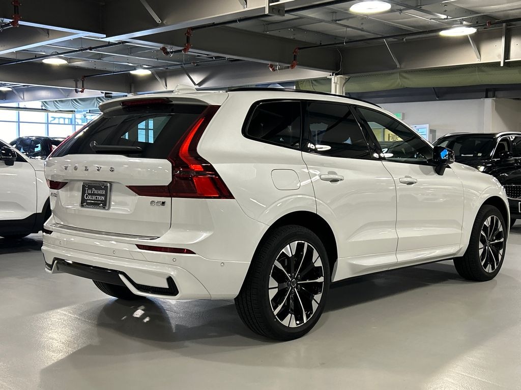 New 2026 Volvo XC60 B5 Plus SUV