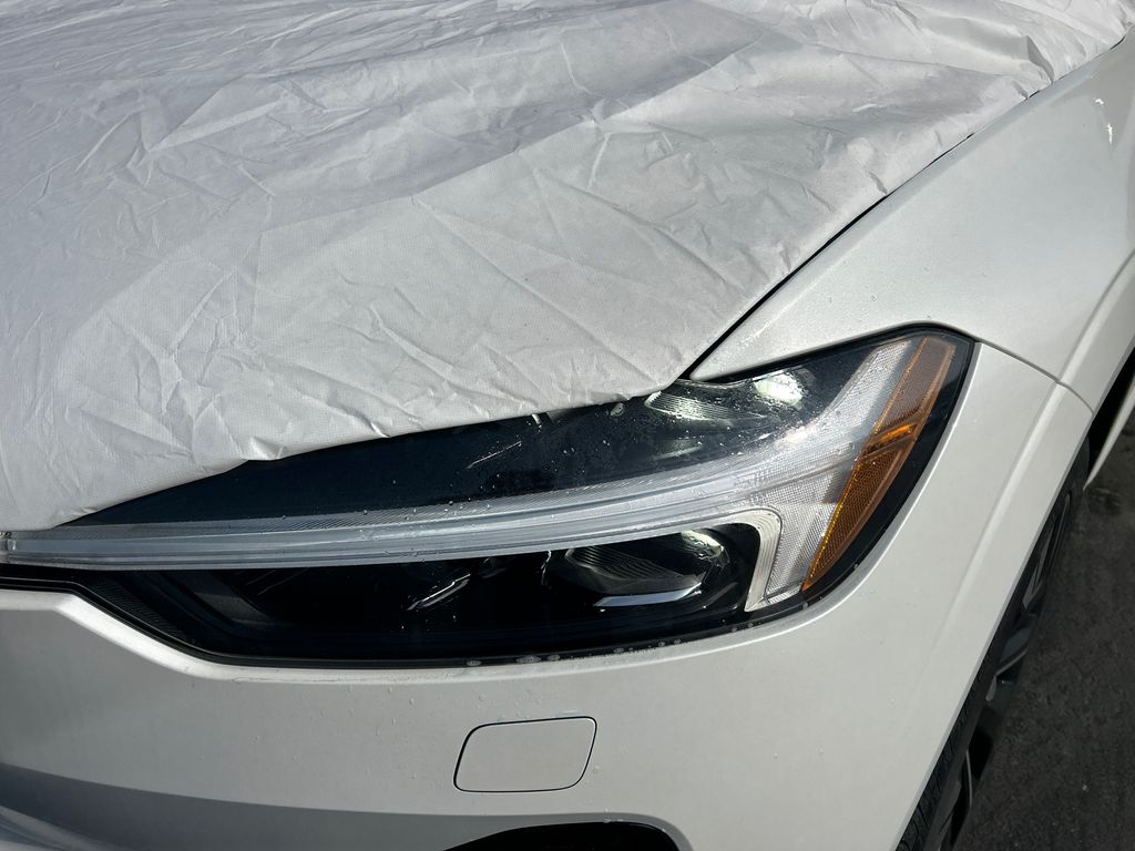2026 Volvo XC60 Plus - Photo 7