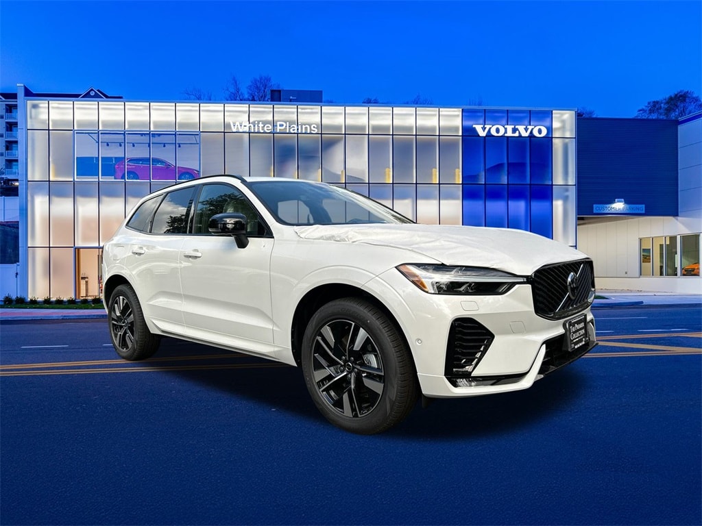 2026 Volvo XC60 Plus's photo