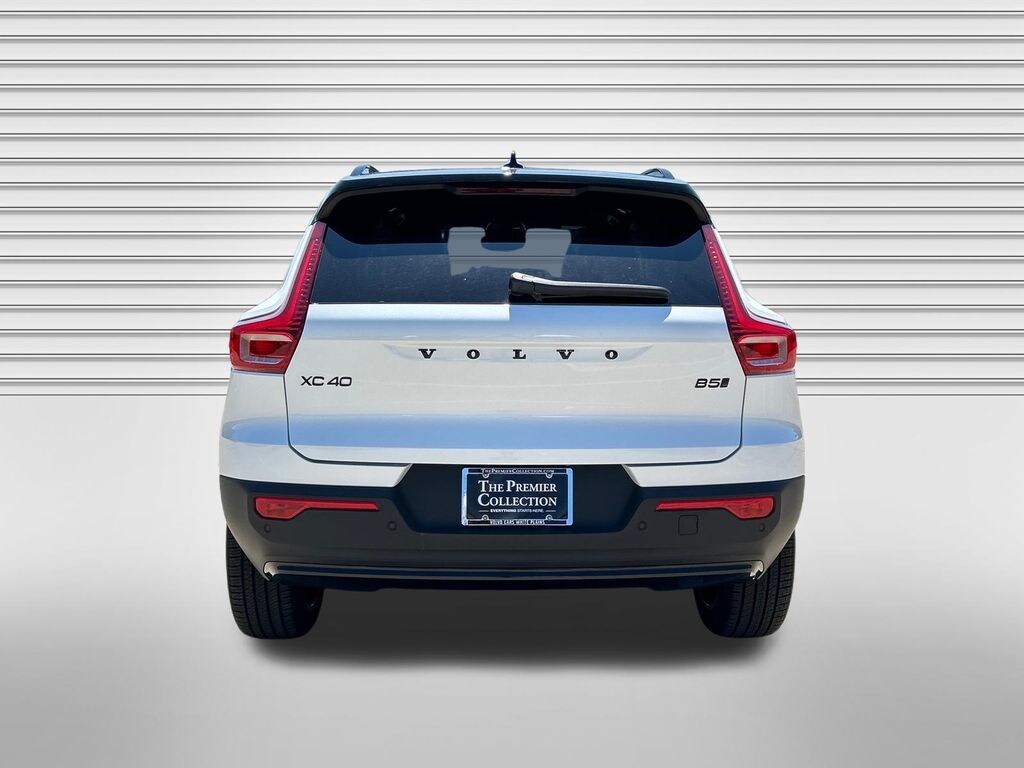 New 2026 Volvo XC40 B5 Ultra Black Edition SUV