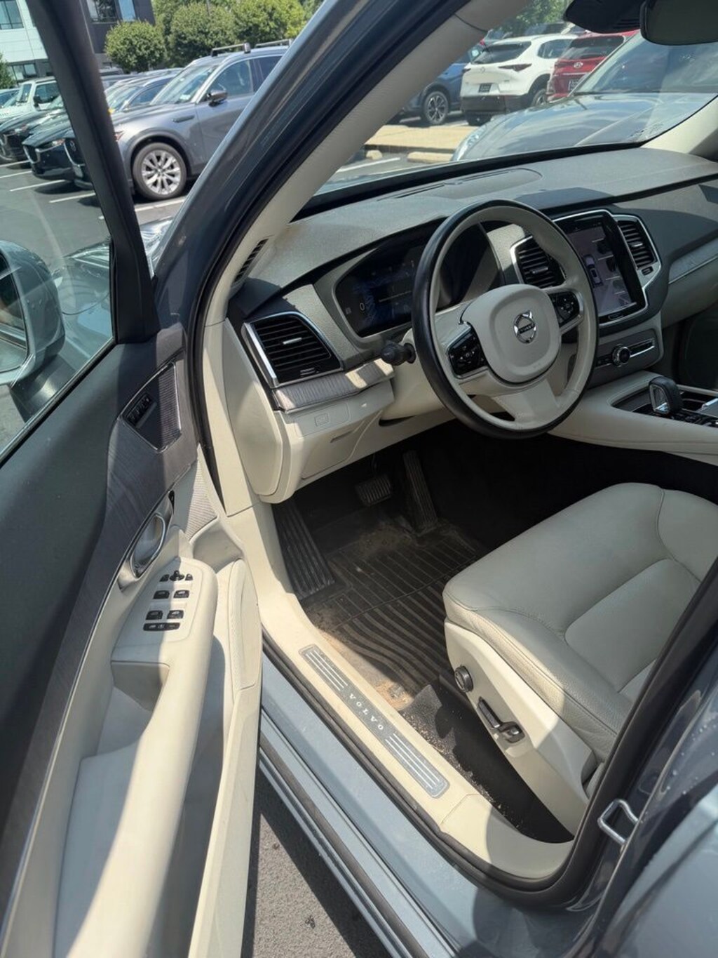 Used 2023 Volvo XC90 B6 AWD Plus 6-Seater SUV