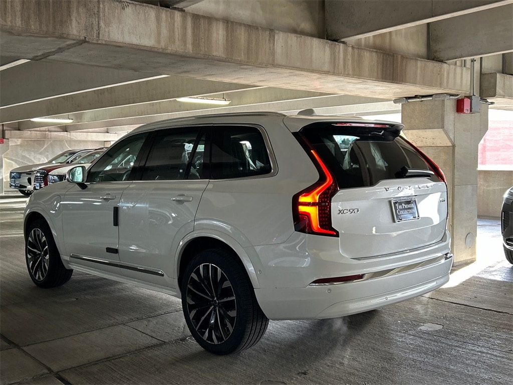 New 2026 Volvo XC90 plug-in hybrid T8 Ultra 7-Seater SUV