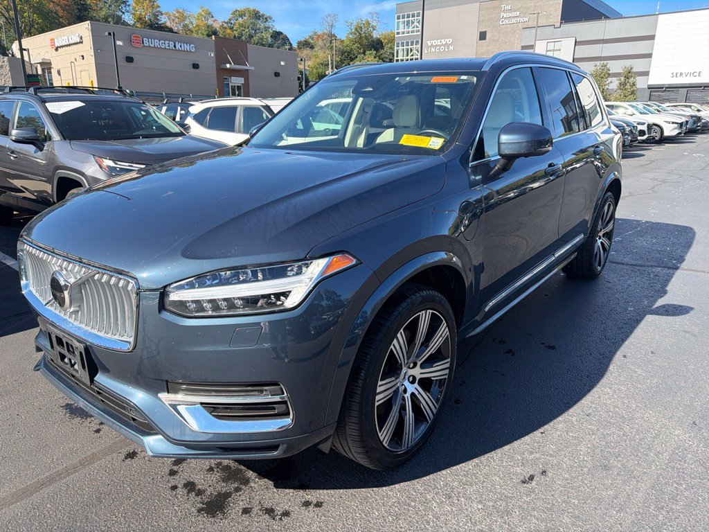 Used 2025 Volvo XC90 plug-in hybrid T8 Ultra 7-Seater SUV