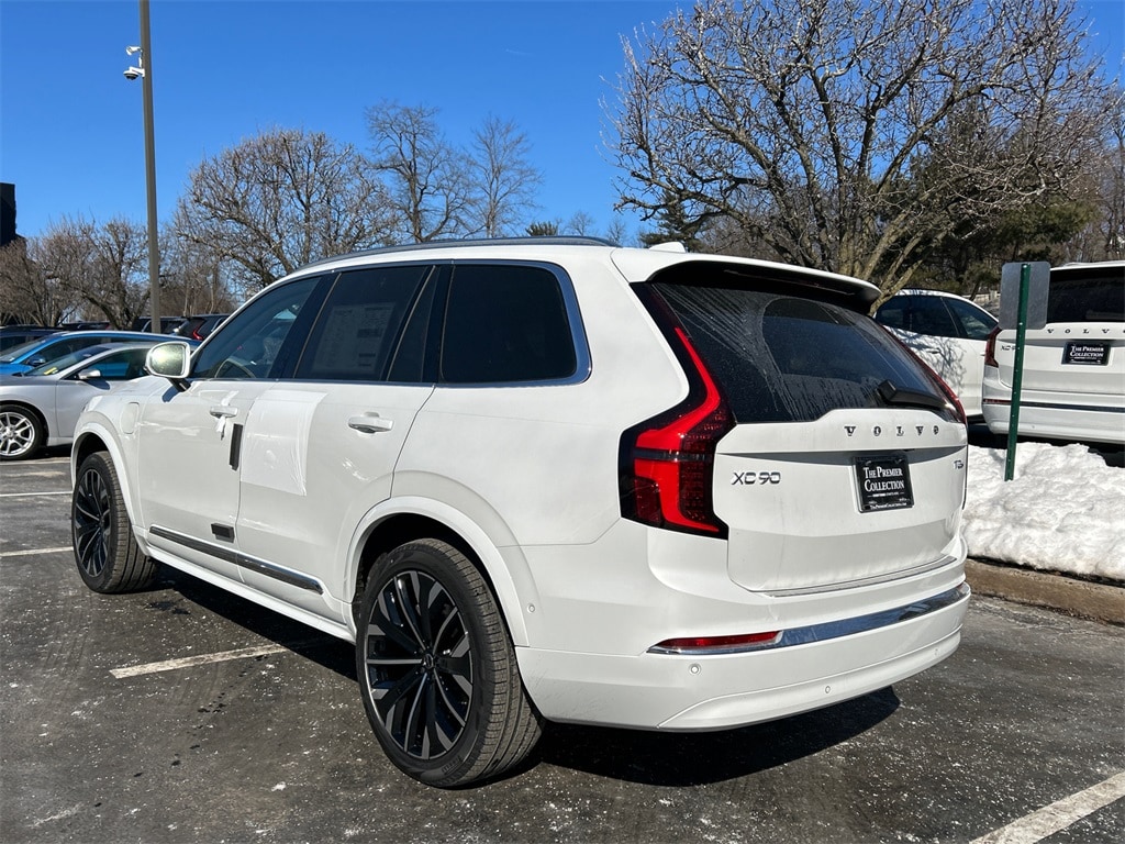 New 2026 Volvo XC90 plug-in hybrid T8 Plus 7-Seater SUV