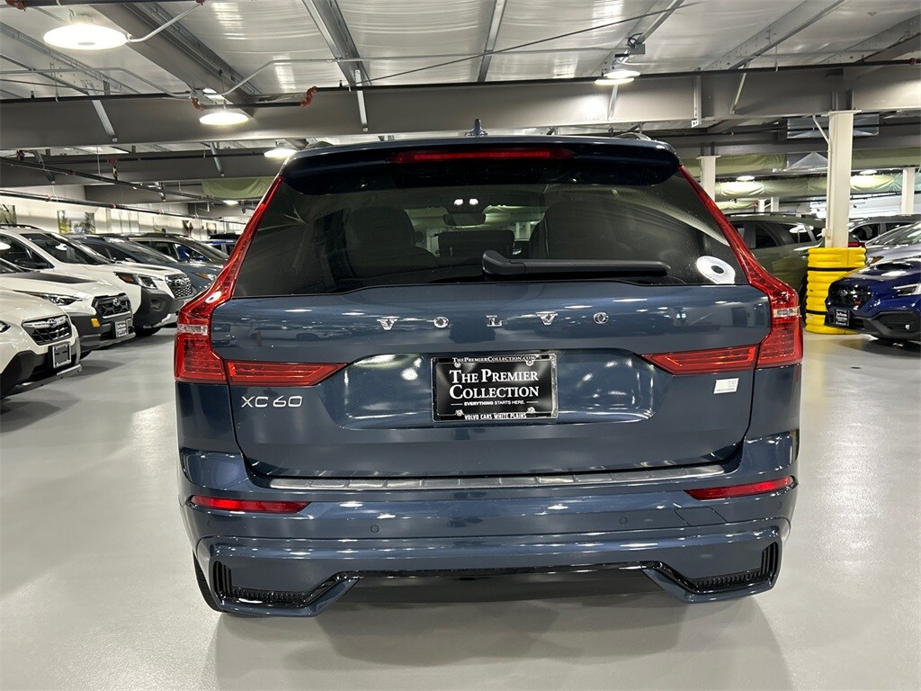 2024 Volvo XC60 Recharge Hybrid T8 Plus photo 2