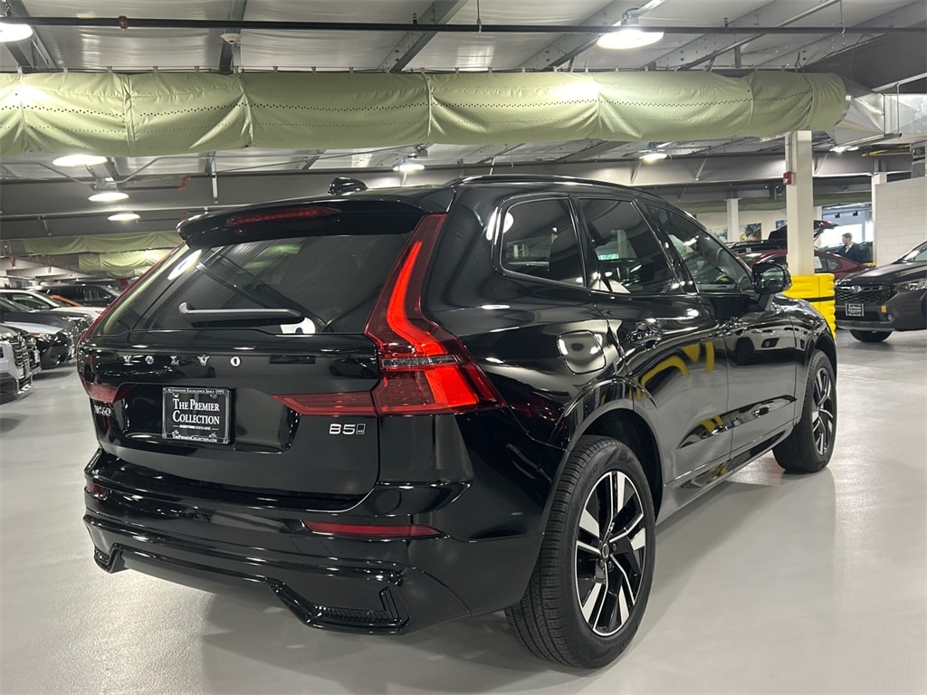 New 2026 Volvo XC60 B5 Core SUV