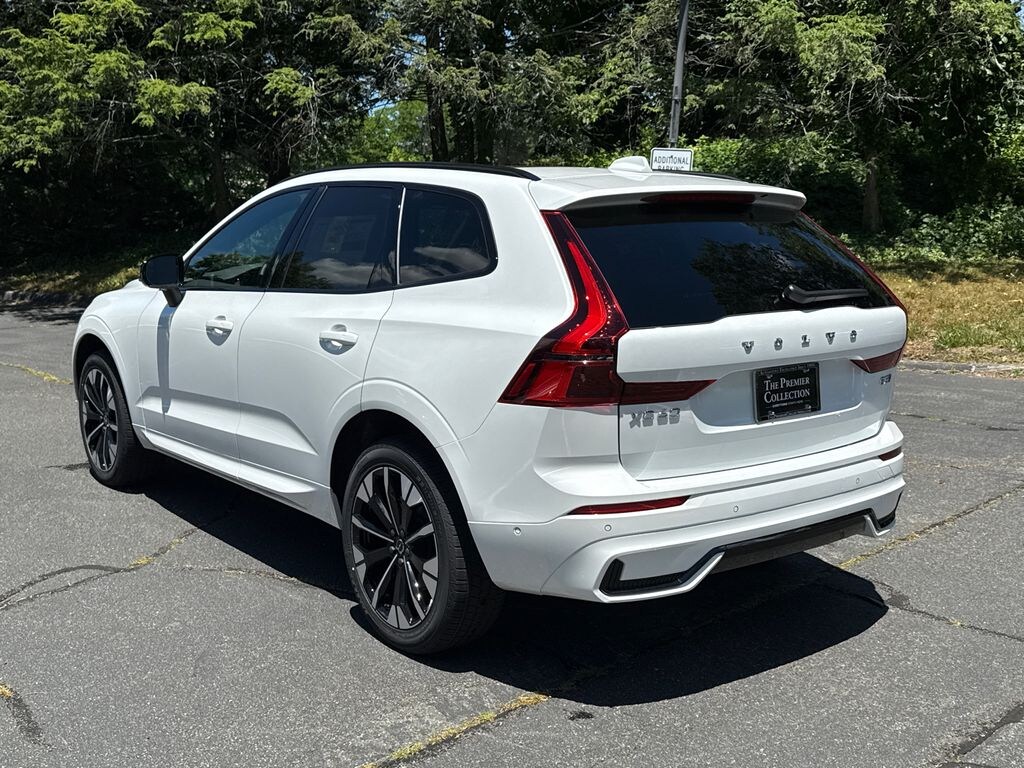 New 2026 Volvo XC60 B5 Plus SUV