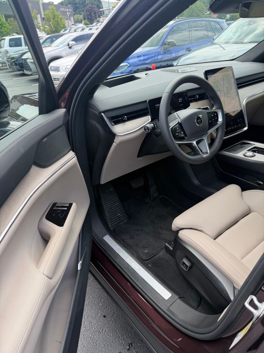Certified 2025 Volvo EX90 Twin Motor Ultra 6-Seater SUV