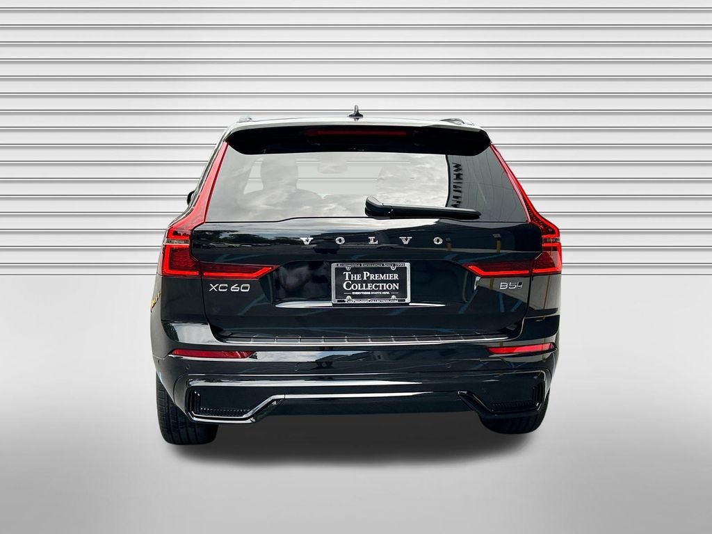 New 2026 Volvo XC60 B5 Plus SUV