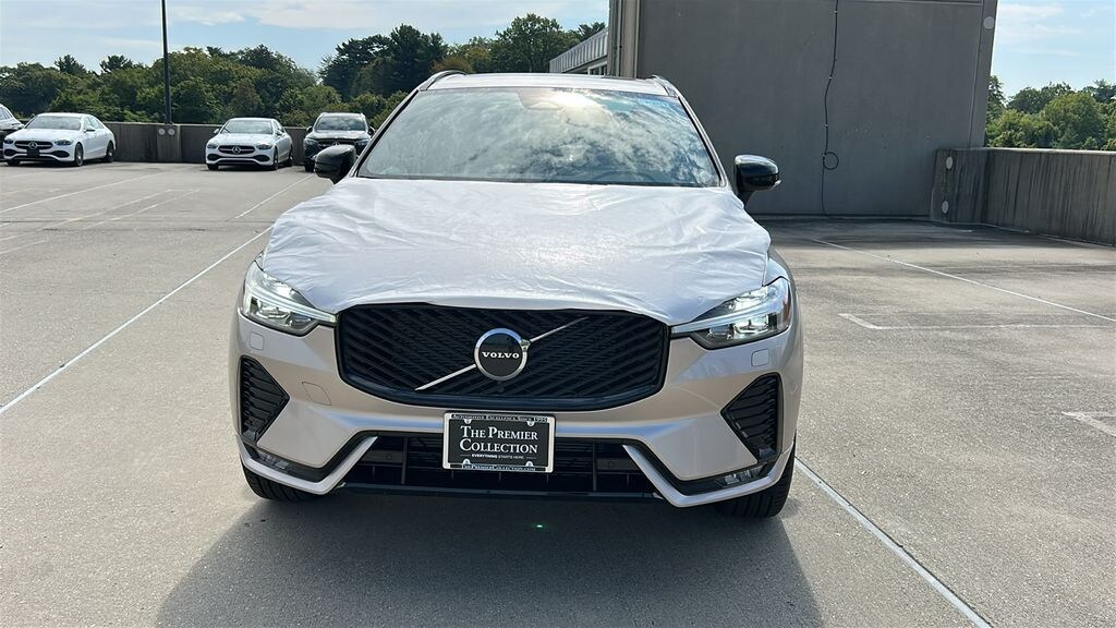 New 2027 Volvo XC60 B5 Core SUV