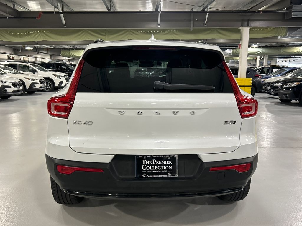 Certified 2023 Volvo XC40 B5 AWD Plus Dark SUV