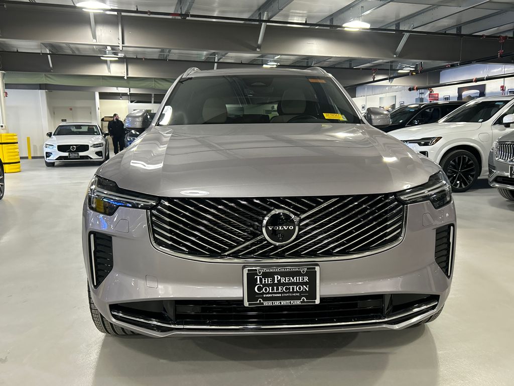 2026 Volvo XC90 Plus - Photo 6